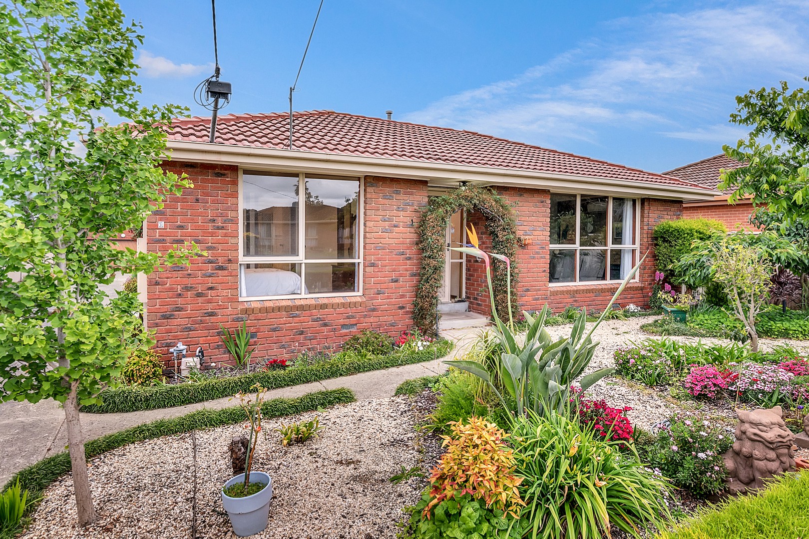 33A Carlisle Street, Craigieburn, VIC 3064, Craigieburn - Thumbnail 2