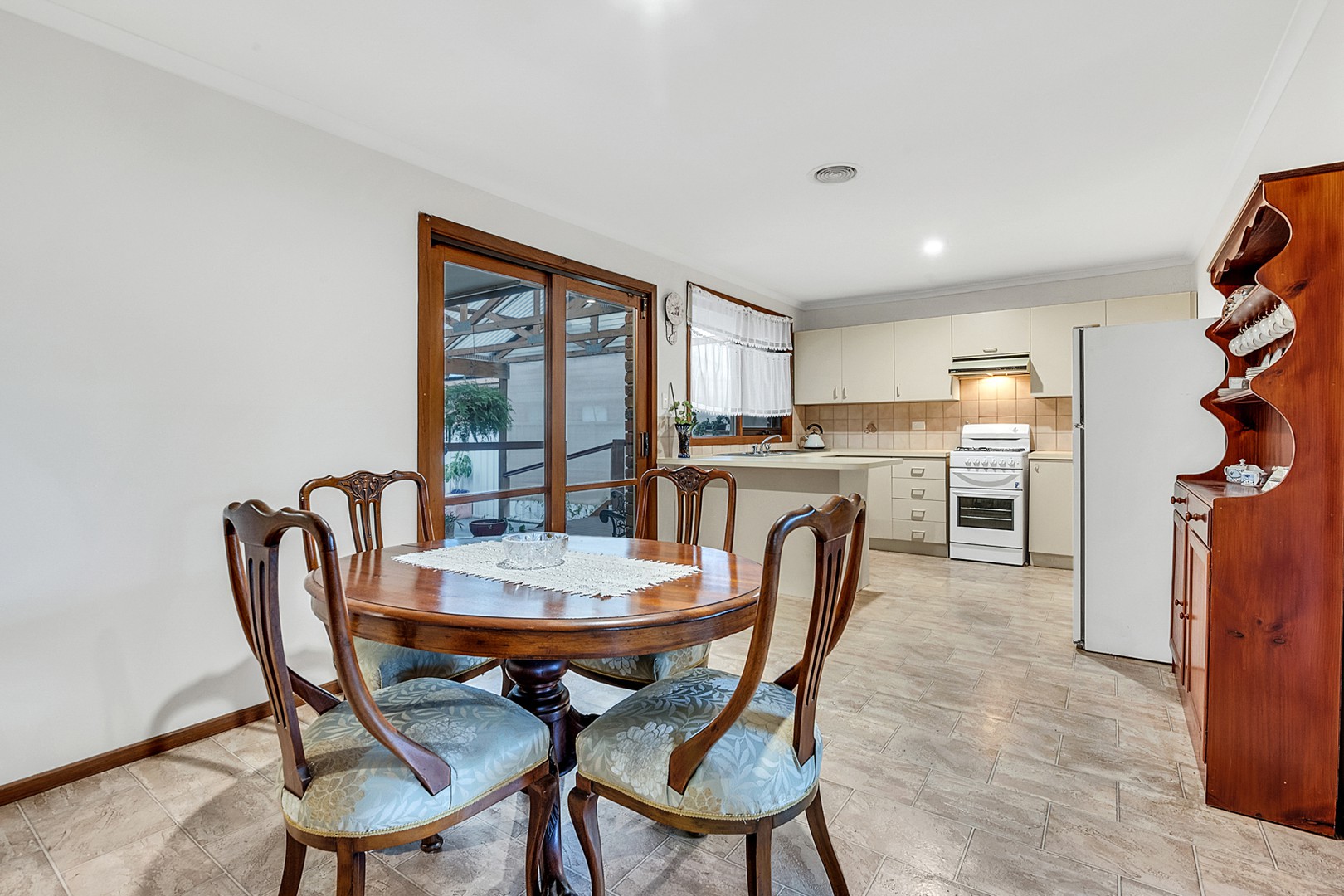 33A Carlisle Street, Craigieburn, VIC 3064, Craigieburn - Thumbnail 5
