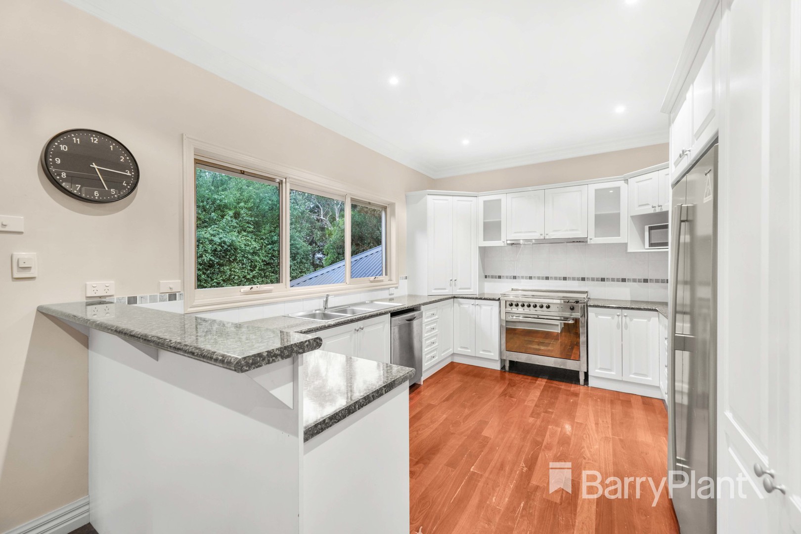 33A Mangans Road, Lilydale, VIC 3140, Lilydale - Thumbnail 2