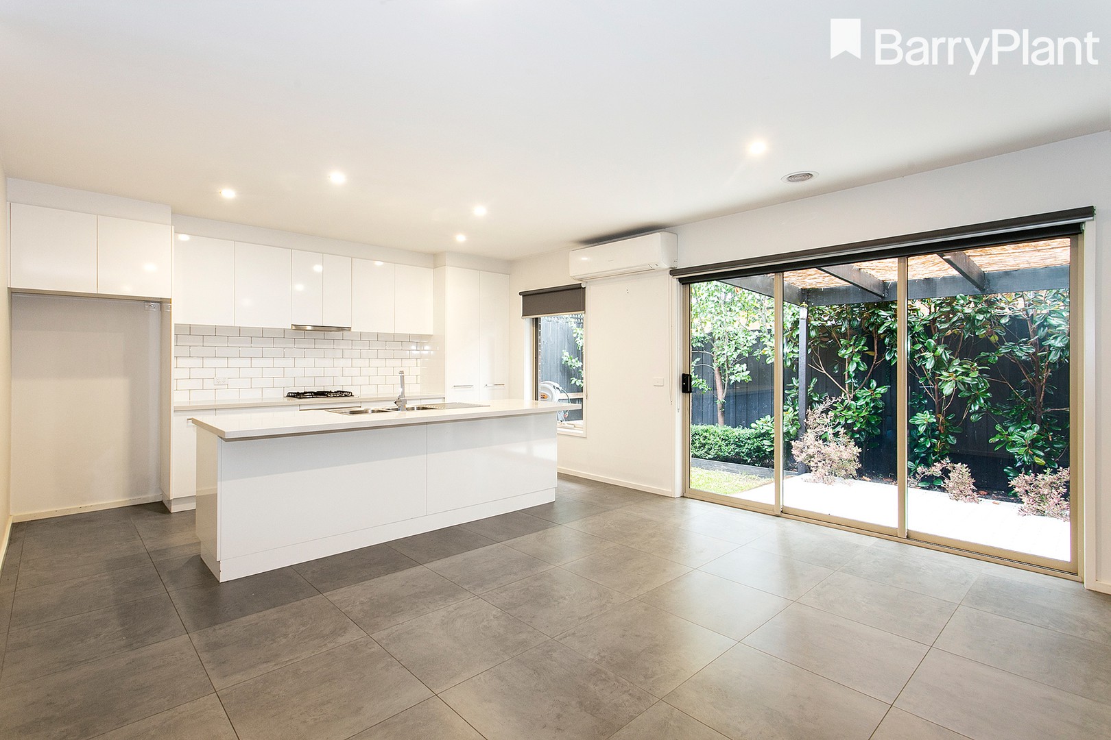 33a Parer Street, Frankston, VIC 3199, Frankston - Thumbnail 4