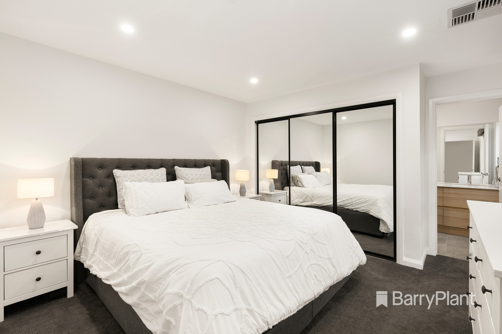 33A Swinburne Avenue, Mooroolbark, VIC 3138, Mooroolbark - Thumbnail 6