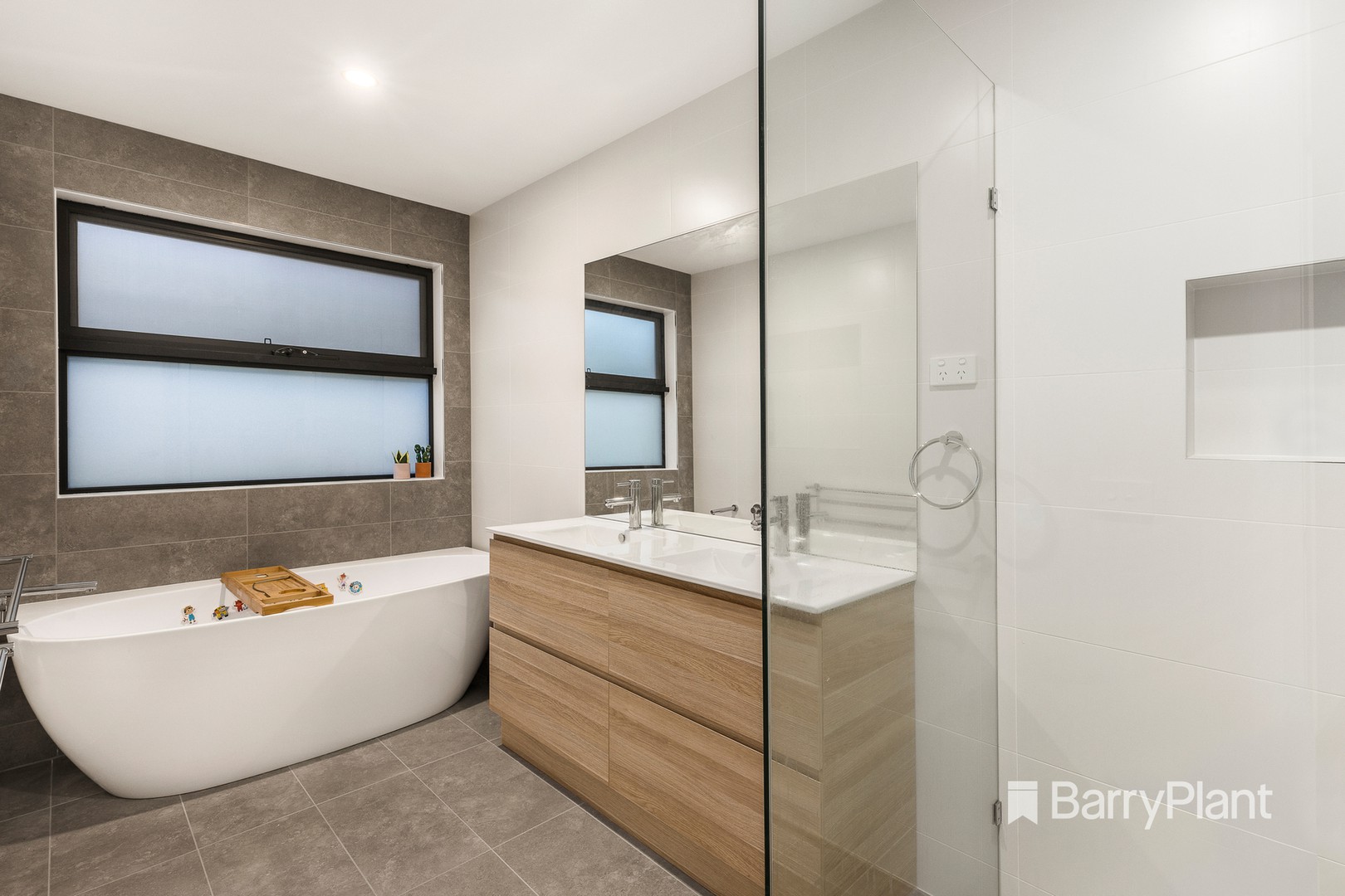 33A Swinburne Avenue, Mooroolbark, VIC 3138, Mooroolbark - Thumbnail 8