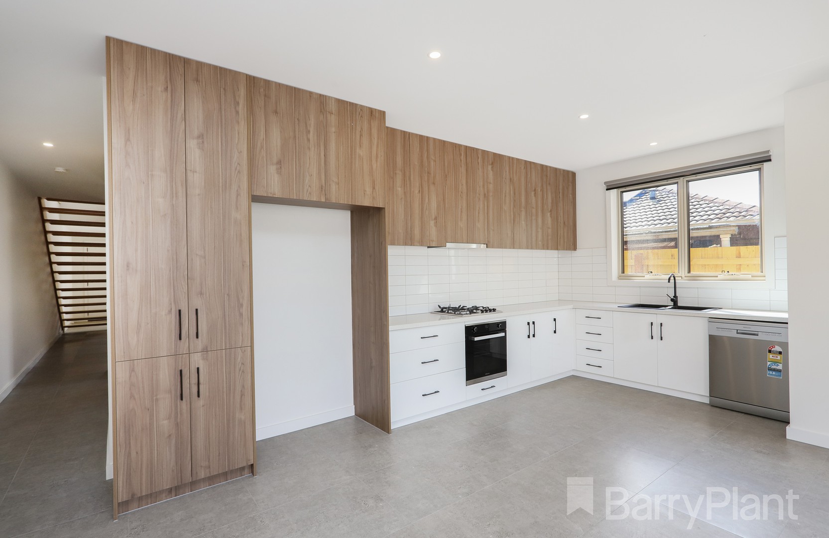 33A Thorsby Crescent, Deer Park, VIC 3023, Deer Park - Thumbnail 4