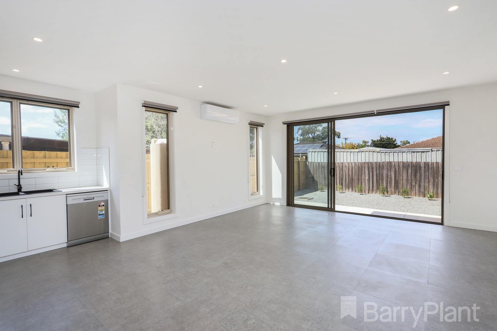 33A Thorsby Crescent, Deer Park, VIC 3023, Deer Park - Thumbnail 6