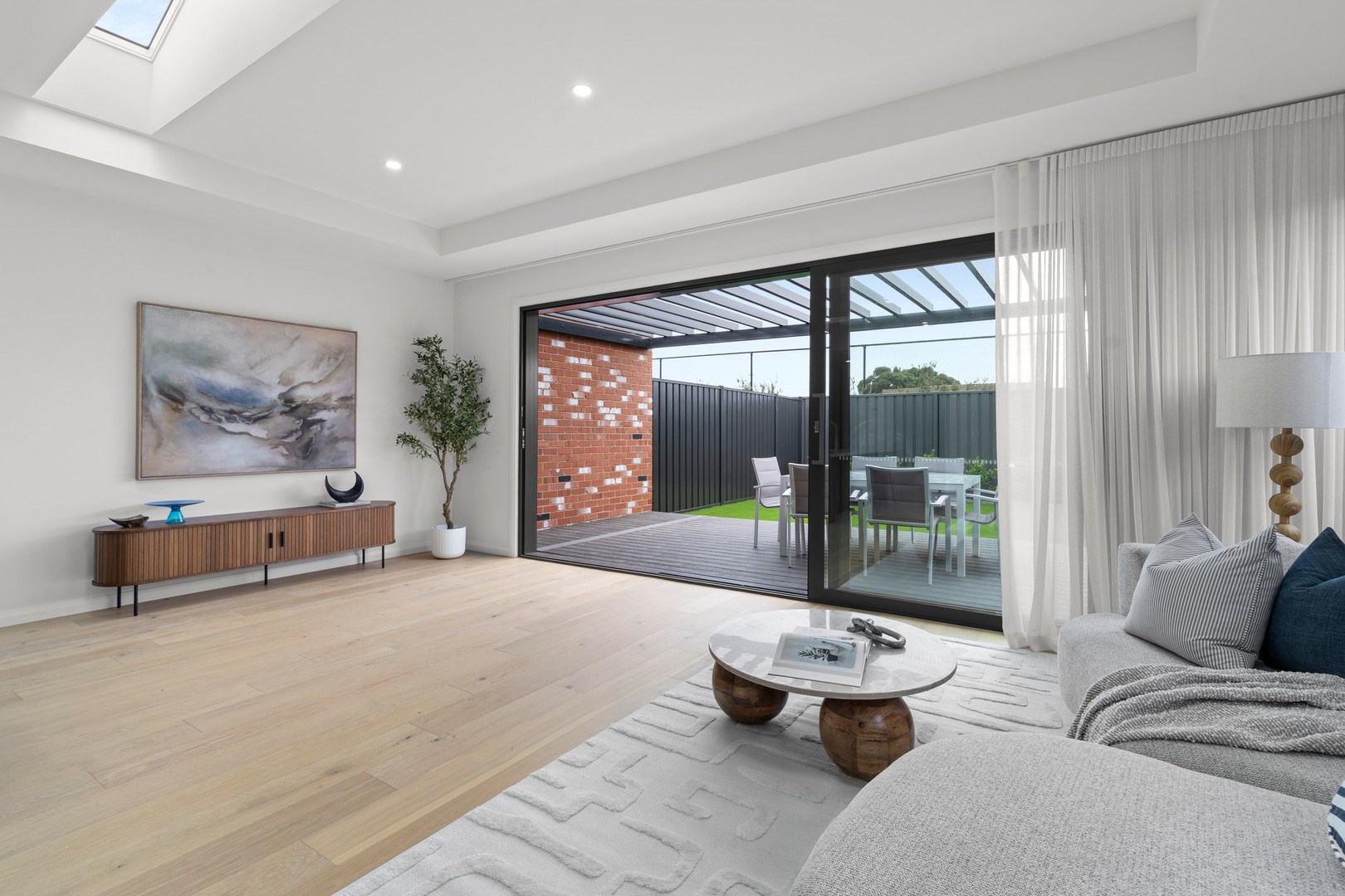 33B Whiteside Avenue, Sunshine West, VIC 3020 - Thumbnail 2 - 29/05/2026