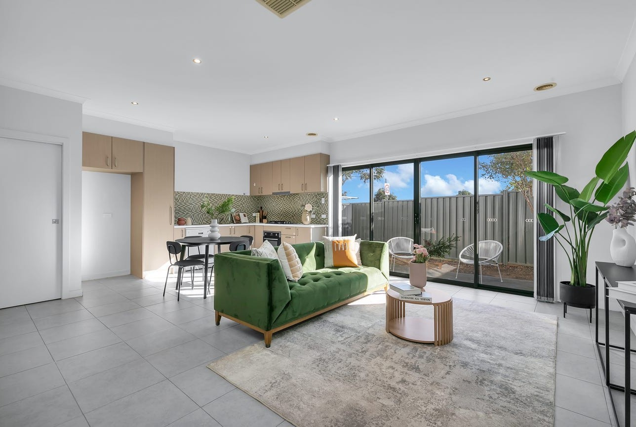 34/79 Lancefield Drive, Caroline Springs, VIC 3023, Caroline Springs - Thumbnail 2