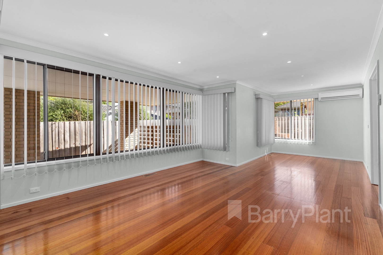 34 Ainsdale Avenue, Wantirna, VIC 3152, Wantirna - Thumbnail 2