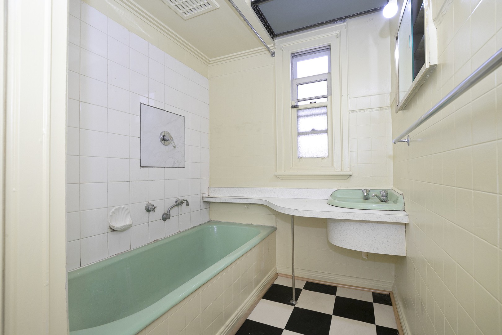 34 Ashley Street, West Footscray, VIC 3012, West Footscray - Thumbnail 3