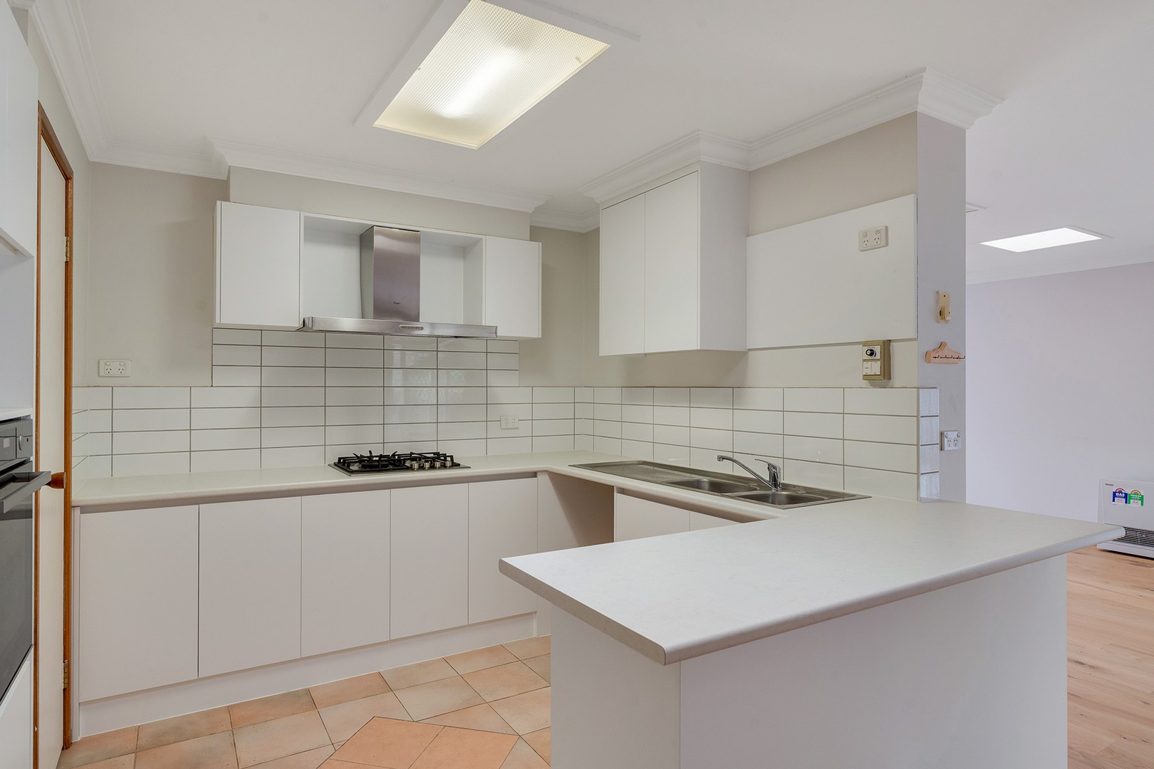 34 Axminster Drive, Craigieburn, VIC 3064, Craigieburn - Thumbnail 4