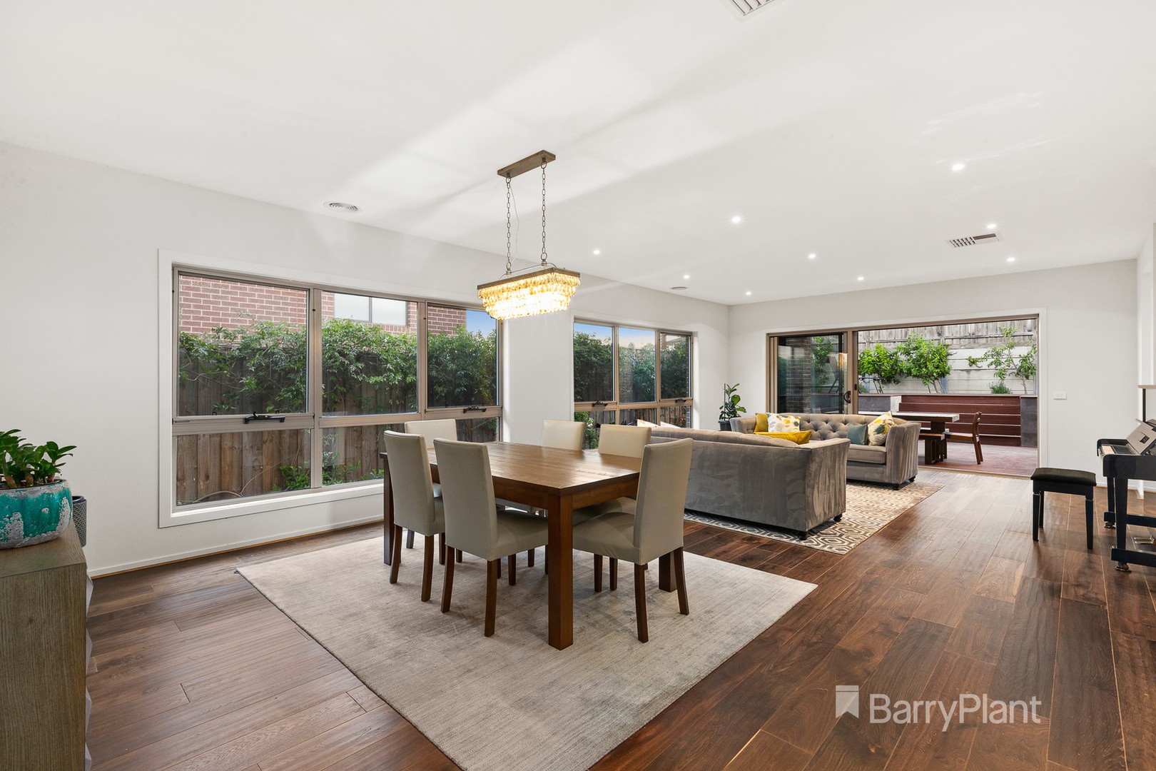 34 Baddeley CircuitCroydon, VIC 3136, Croydon - Thumbnail 2