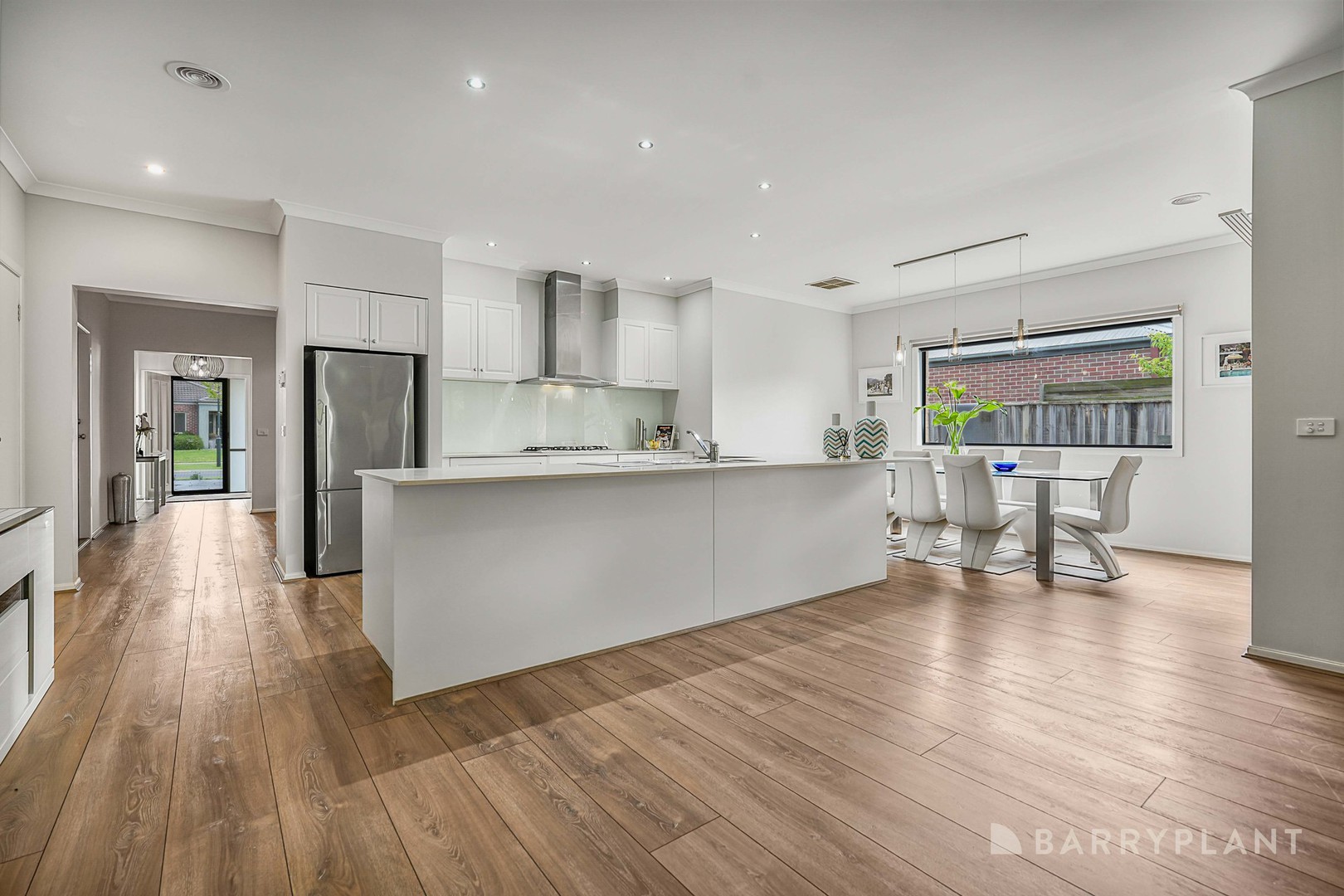 34 Banjo Paterson Drive, Pakenham, VIC 3810, Pakenham - Thumbnail 6