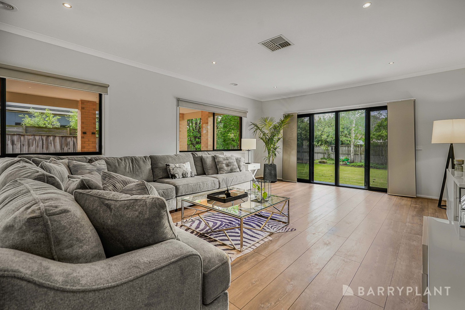 34 Banjo Paterson Drive, Pakenham, VIC 3810, Pakenham - Thumbnail 7