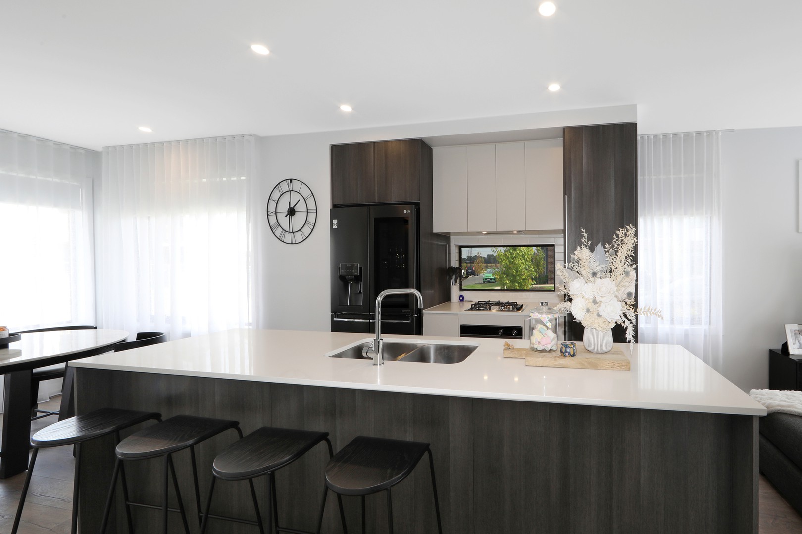 34 Barak Way, Rowville, VIC 3178, Rowville - Thumbnail 2
