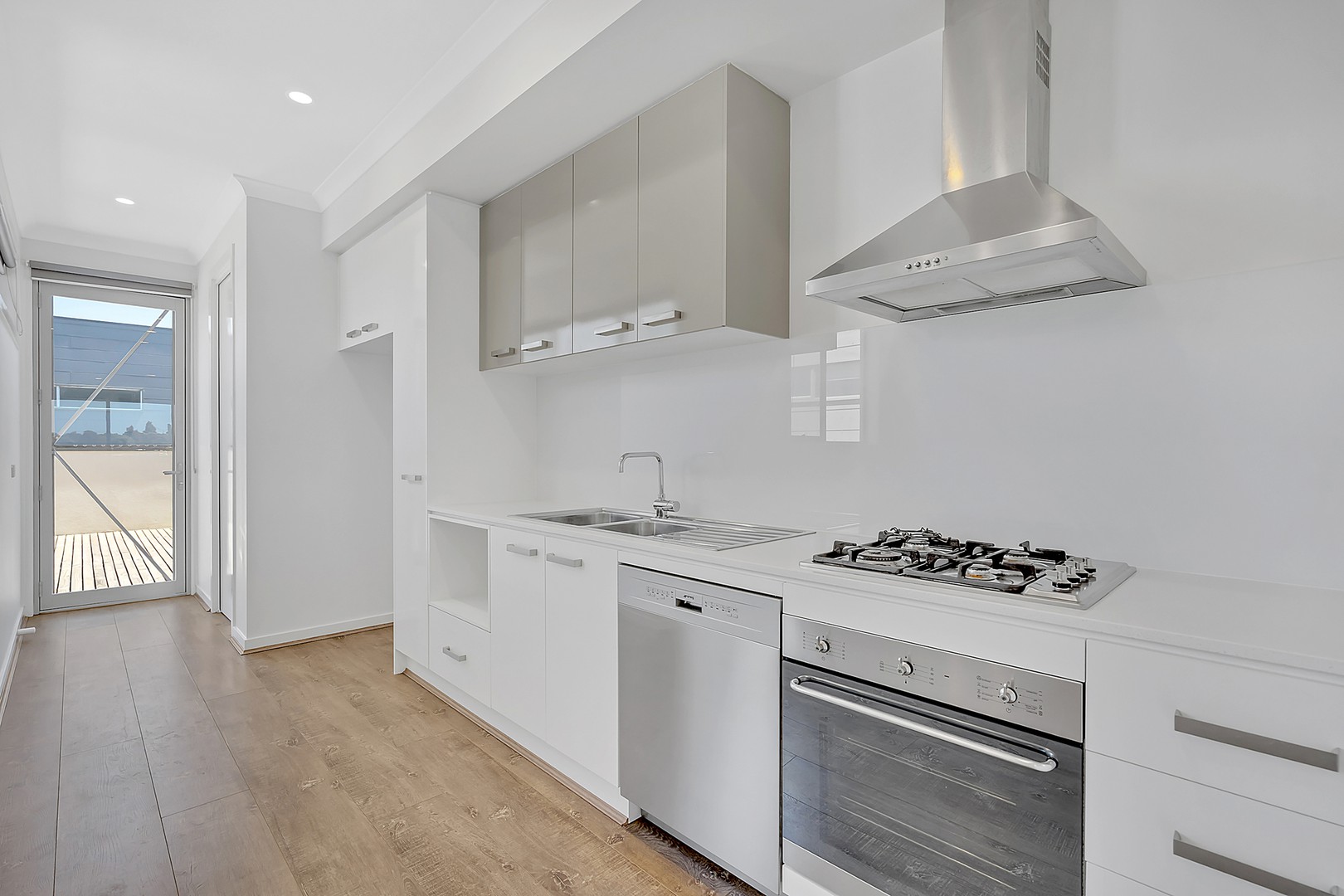 34 Bayano Way, Craigieburn, VIC 3064, Craigieburn - Thumbnail 2