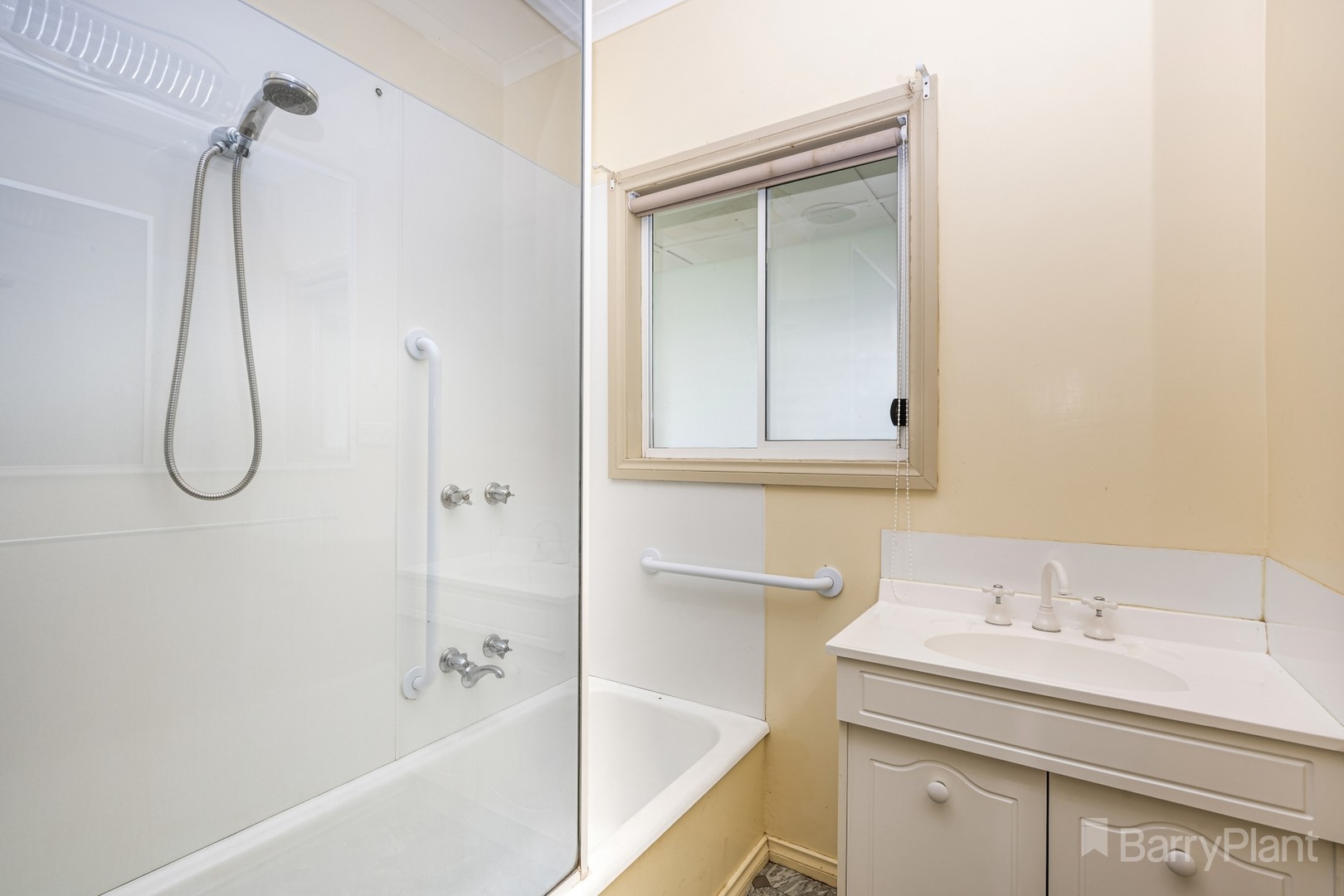 34 Bayne StreetNorth Bendigo, VIC 3550  - Leased, North Bendigo - Thumbnail 5