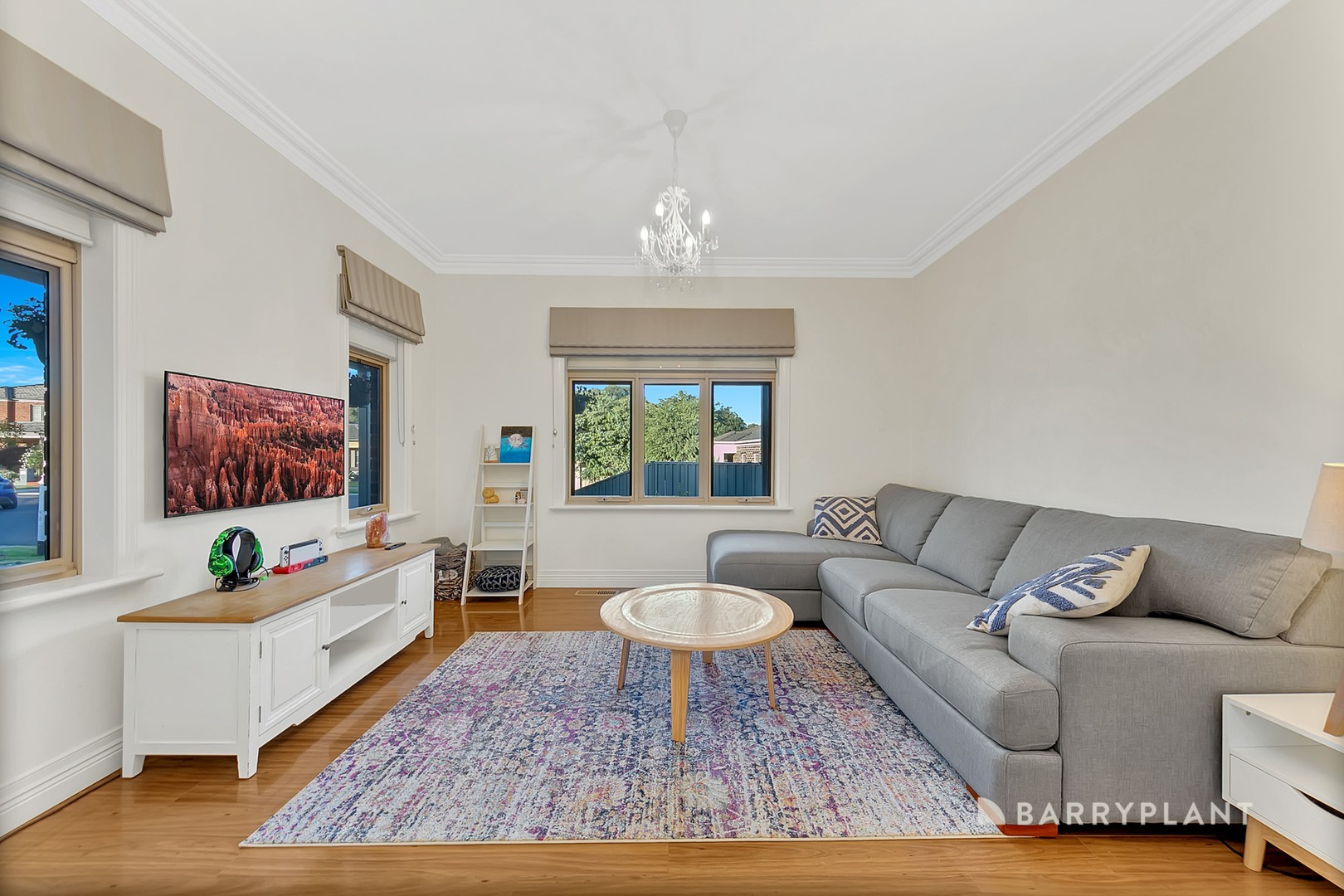 34 Belinda Court, South Morang, VIC 3752 - Thumbnail 2 - 22/05/2024