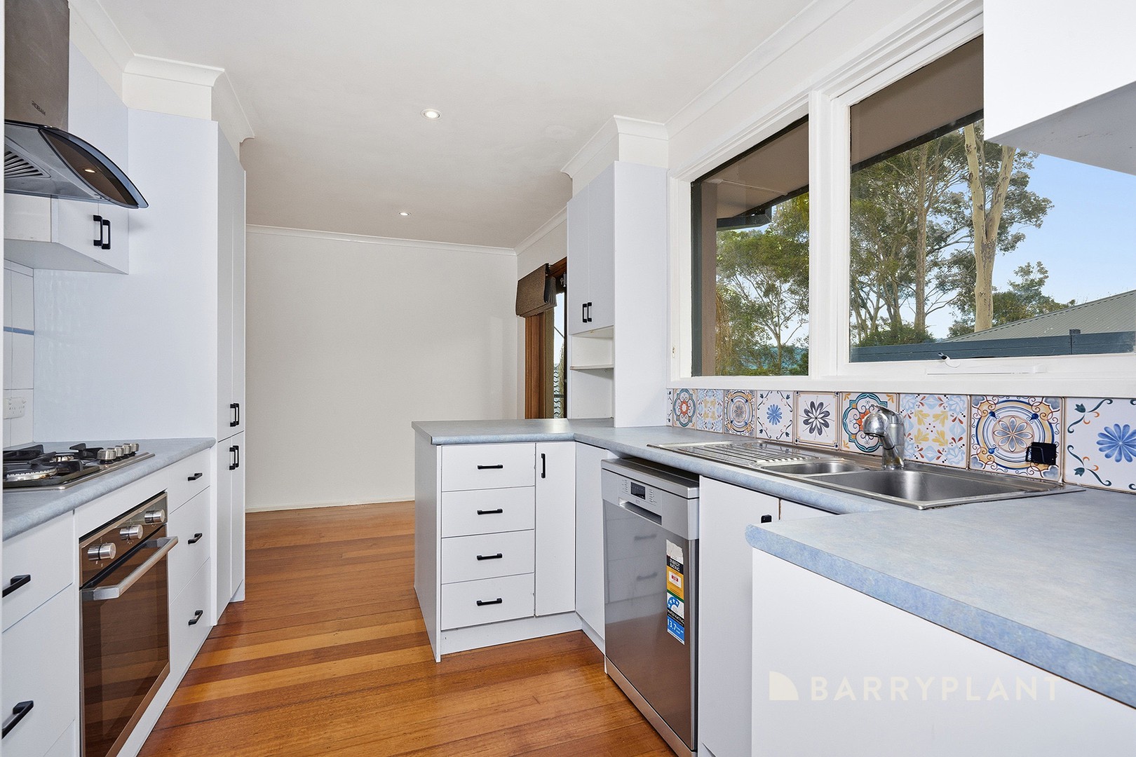 34 Bimbadeen Drive, Mooroolbark, VIC 3138, Mooroolbark - Thumbnail 6