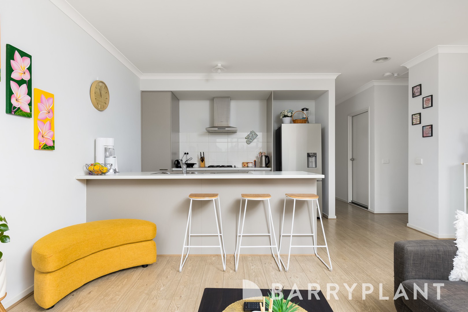 34 Bowling Avenue, Point Cook, VIC 3030 - Thumbnail 2 - 28/01/2025