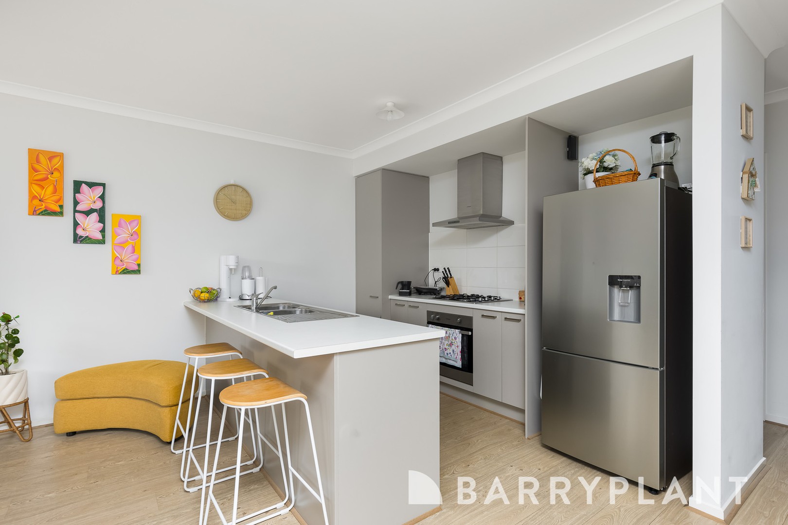 34 Bowling Avenue, Point Cook, VIC 3030, Point Cook - Thumbnail 3