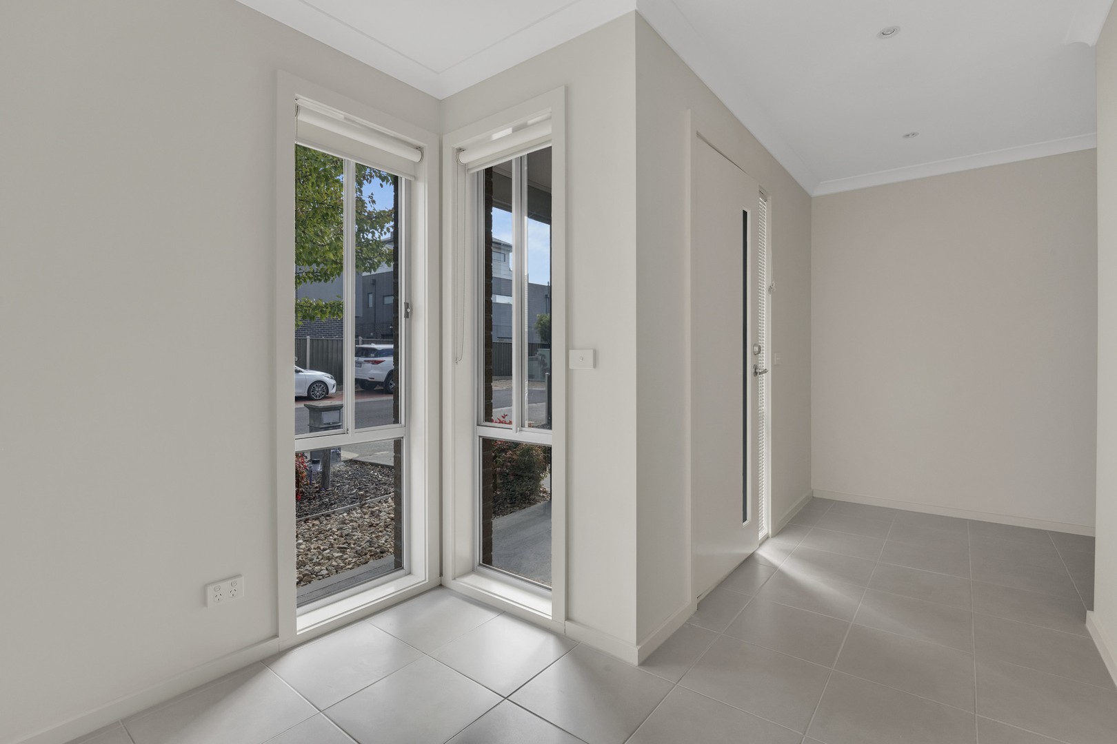 34 Brunswick Crescent, Craigieburn, VIC 3064 - Thumbnail 2 - 13/05/2025