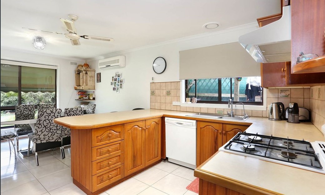 34 Callanan Drive, Melton South, VIC 3338, Melton South - Thumbnail 3