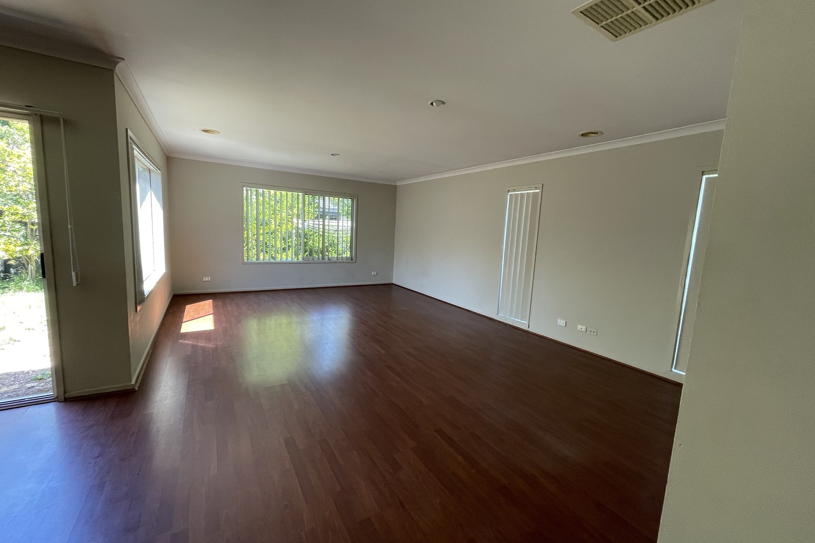 34 Cassan Way, Caroline Springs, VIC 3023, Caroline Springs - Thumbnail 5