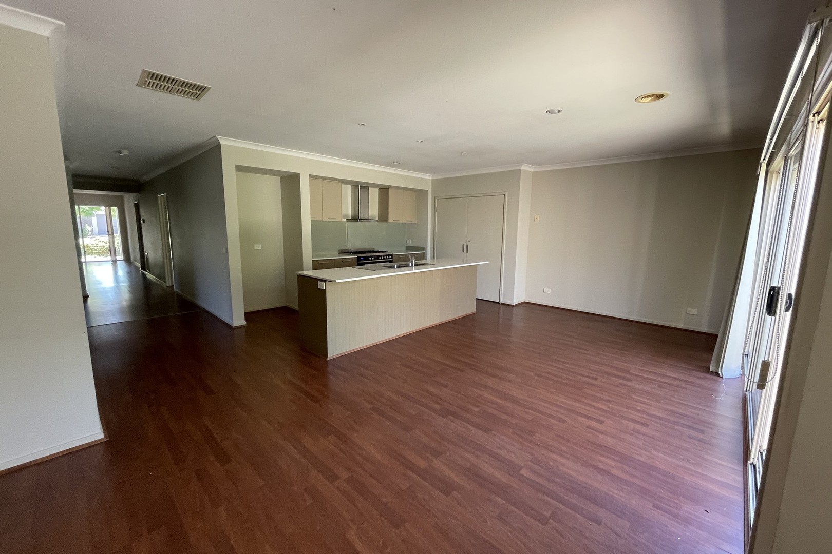 34 Cassan Way, Caroline Springs, VIC 3023, Caroline Springs - Thumbnail 7