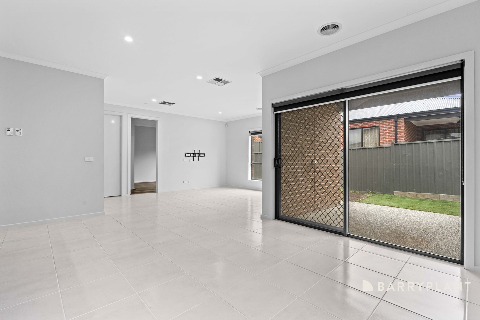 34 Chase Avenue, Wollert, VIC 3750, Wollert - Thumbnail 4