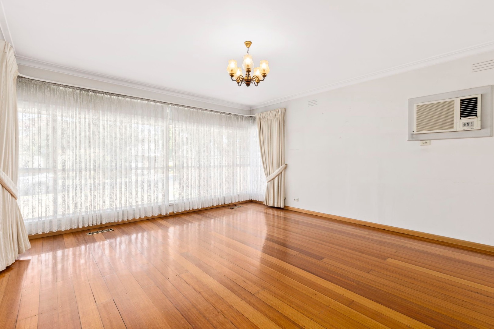 34 Coghlan Street, Niddrie, VIC 3042, Niddrie - Thumbnail 3