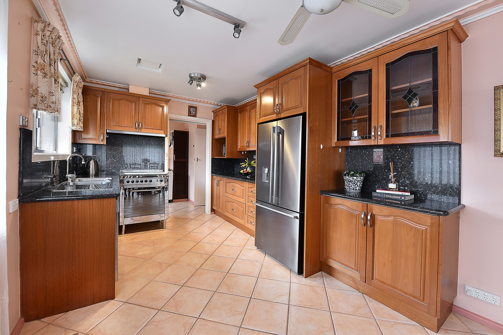 34 Compton Street, Reservoir, VIC 3073, Reservoir - Thumbnail 3