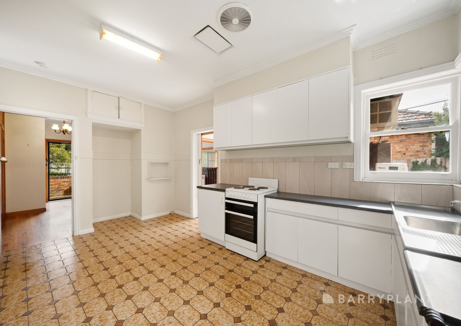 34 Coonans Road, Pascoe Vale South, VIC 3044 - Thumbnail 2 - 11/08/2026
