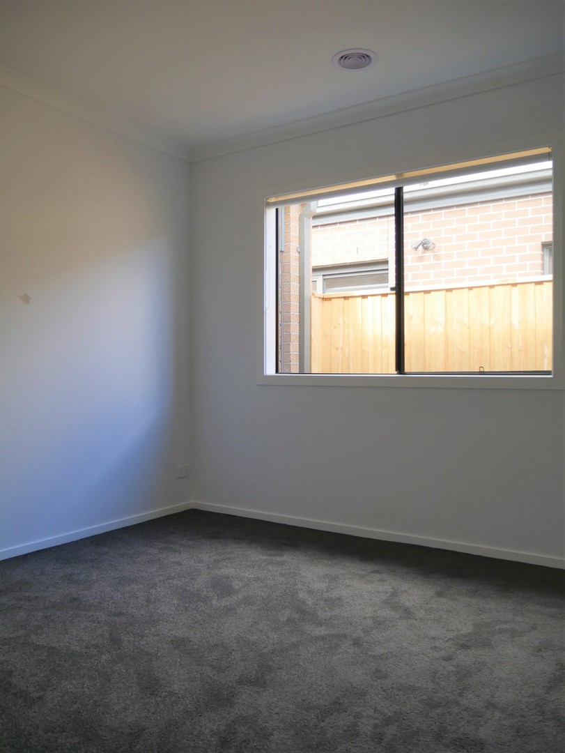 34 Cosgrove Drive, Maddingley, VIC 3340, Maddingley - Thumbnail 2