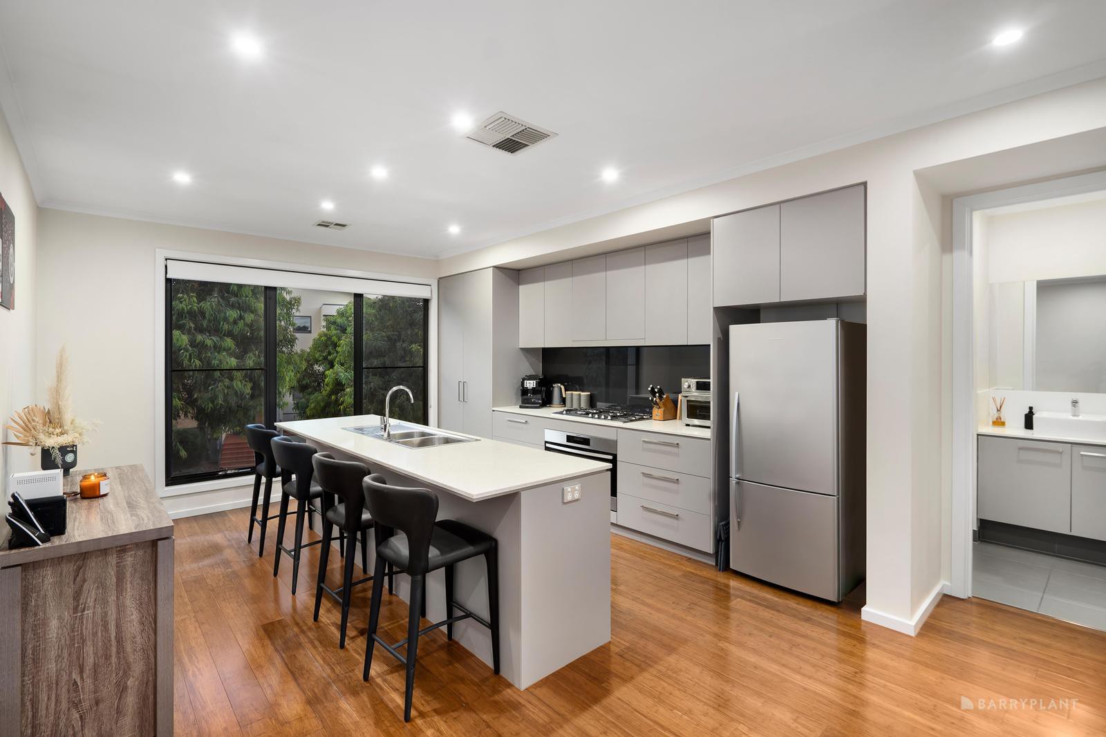 34 Diamond Boulevard, Greensborough, VIC 3088, Greensborough - Thumbnail 4