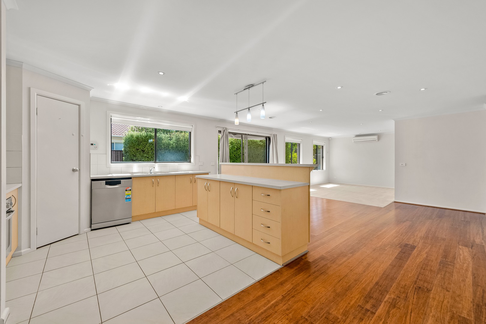 34 Drysdale Crescent, Point Cook, VIC 3030, Point Cook - Thumbnail 6