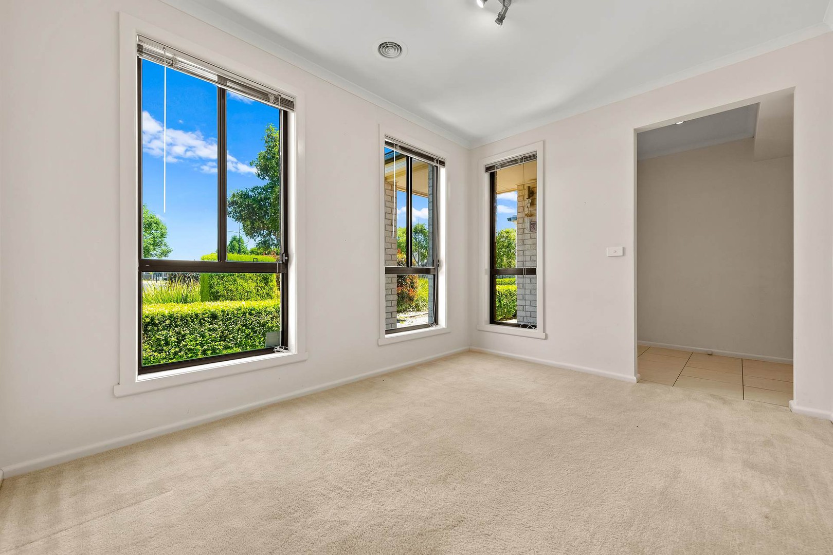 34 Drysdale Crescent, Point Cook, VIC 3030, Point Cook - Thumbnail 5