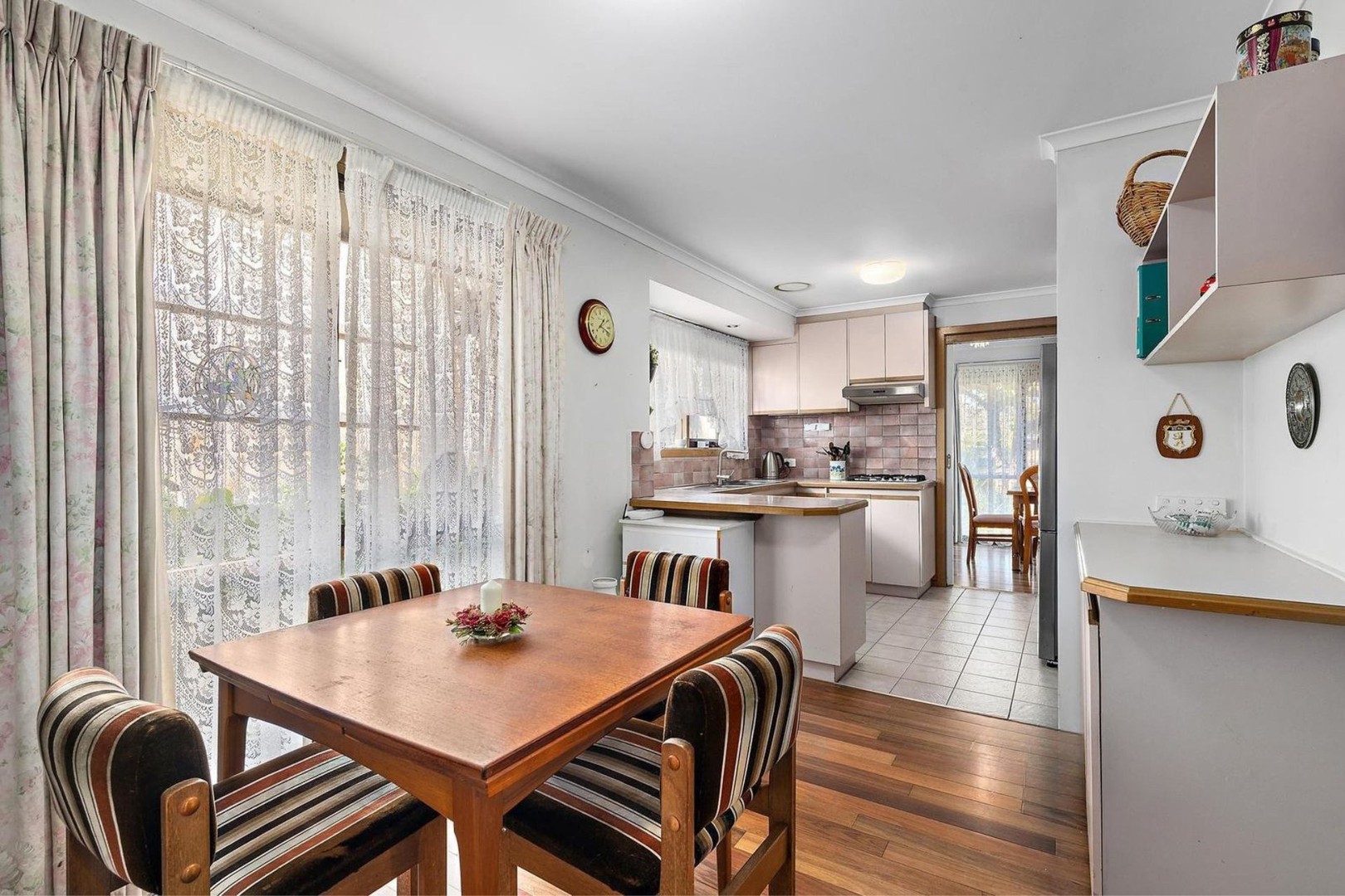 34 Eskdale Drive, Croydon Hills, VIC 3136, Croydon Hills - Thumbnail 3