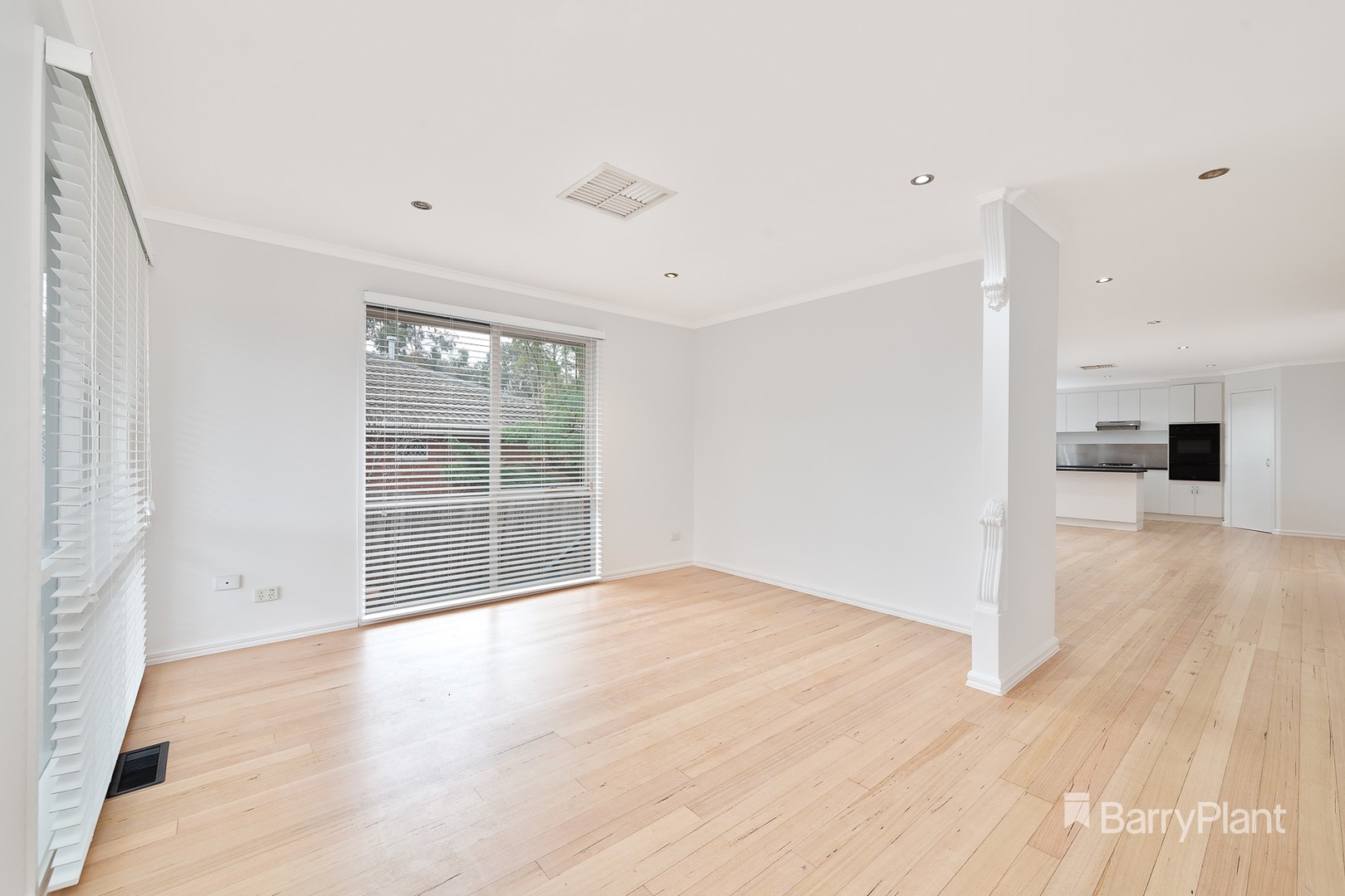 34 Eucalyptus Place, Meadow Heights, VIC 3048, Meadow Heights - Thumbnail 4