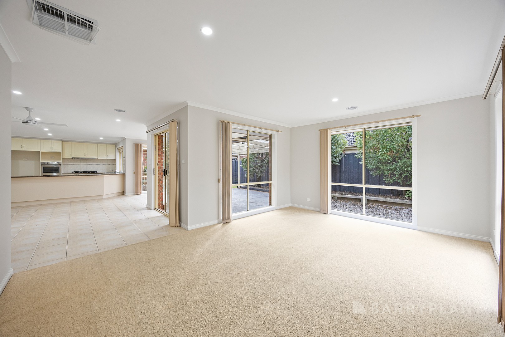 34 Eucumbene Drive, Berwick, VIC 3806, Berwick - Thumbnail 4