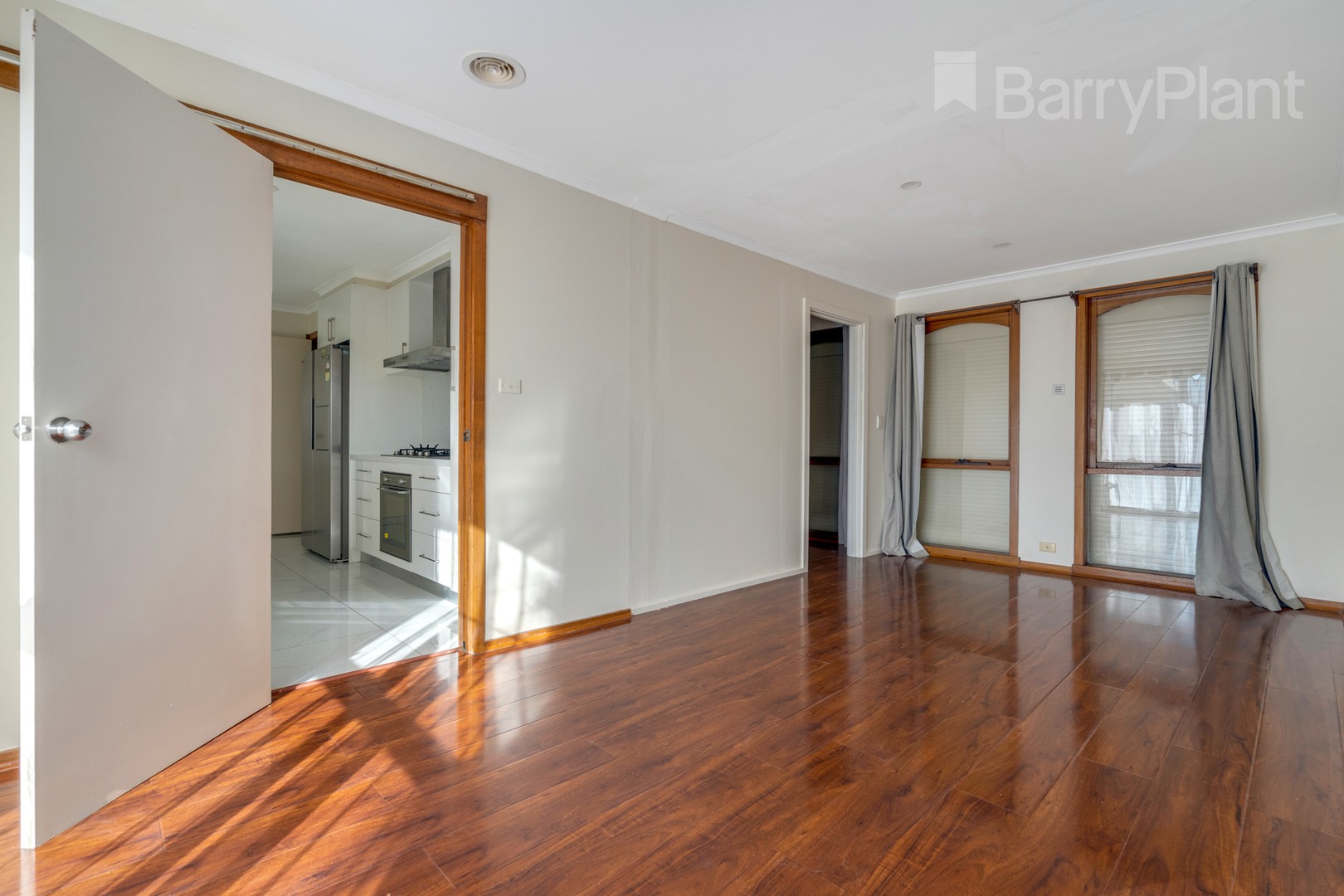 34 Falcon Street, Thomastown, VIC 3074, Thomastown - Thumbnail 2