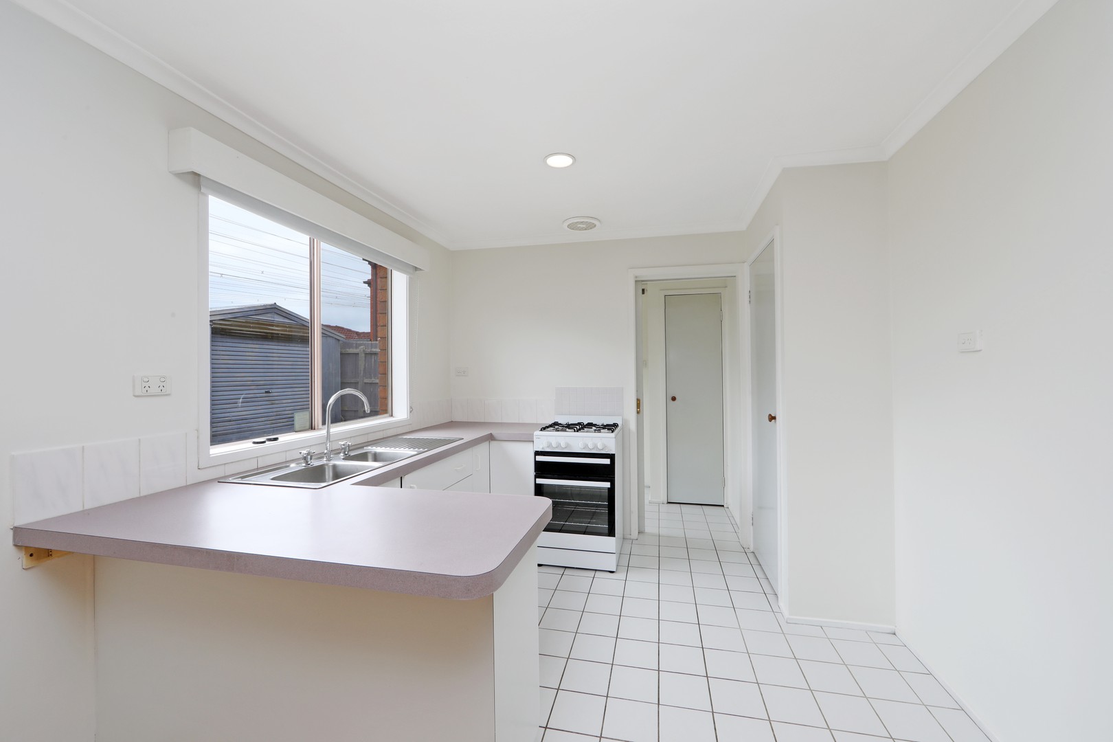 34 Geraldine Drive, Hampton Park, VIC 3976, Hampton Park - Thumbnail 3