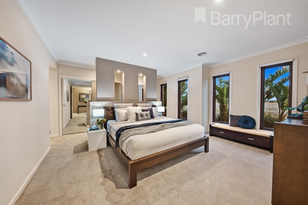 34 Grassland Drive, Point Cook, VIC 3030, Point Cook - Thumbnail 2