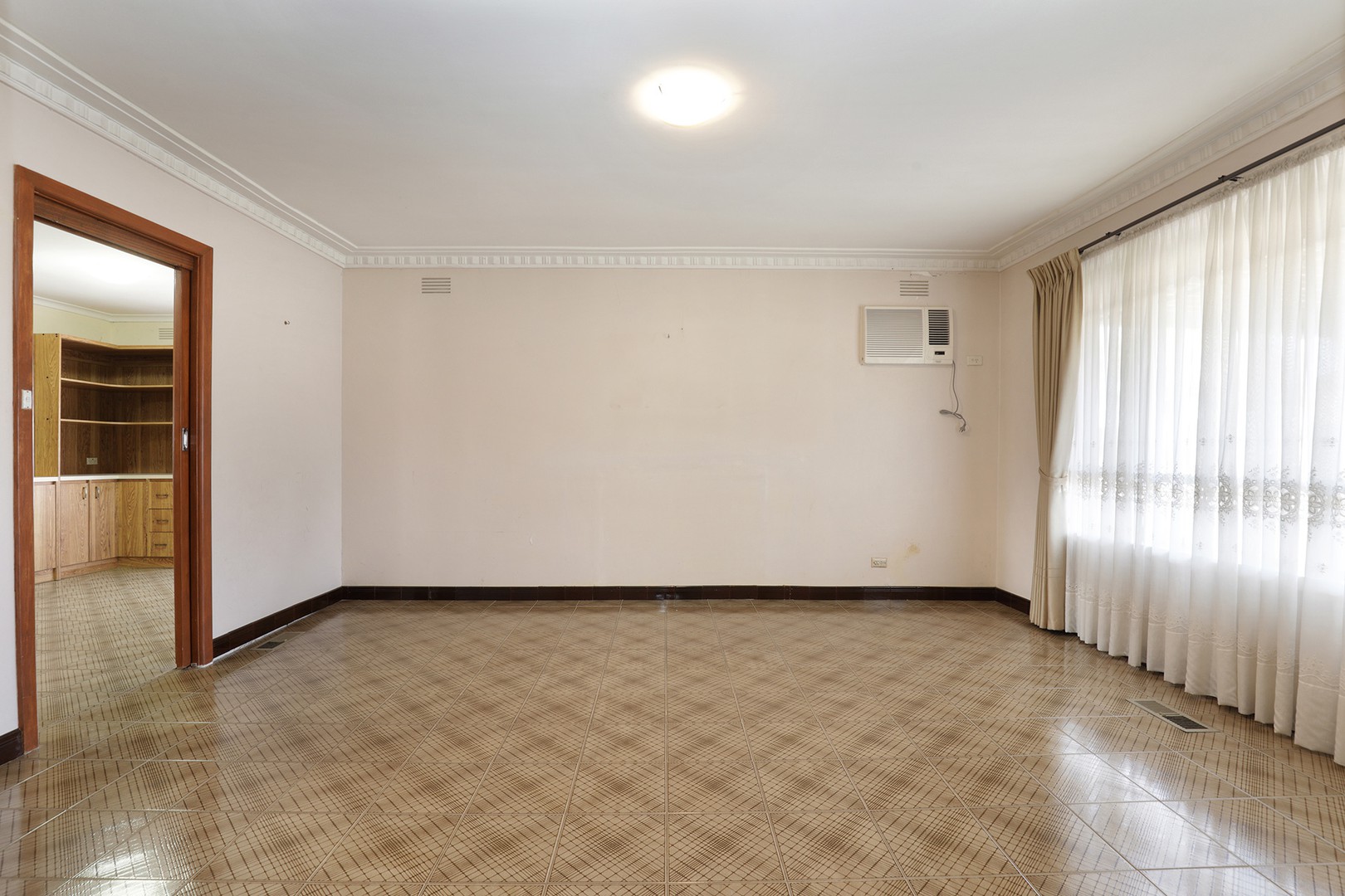 34 Hubert Avenue, Glenroy, VIC 3046, Glenroy - Thumbnail 3