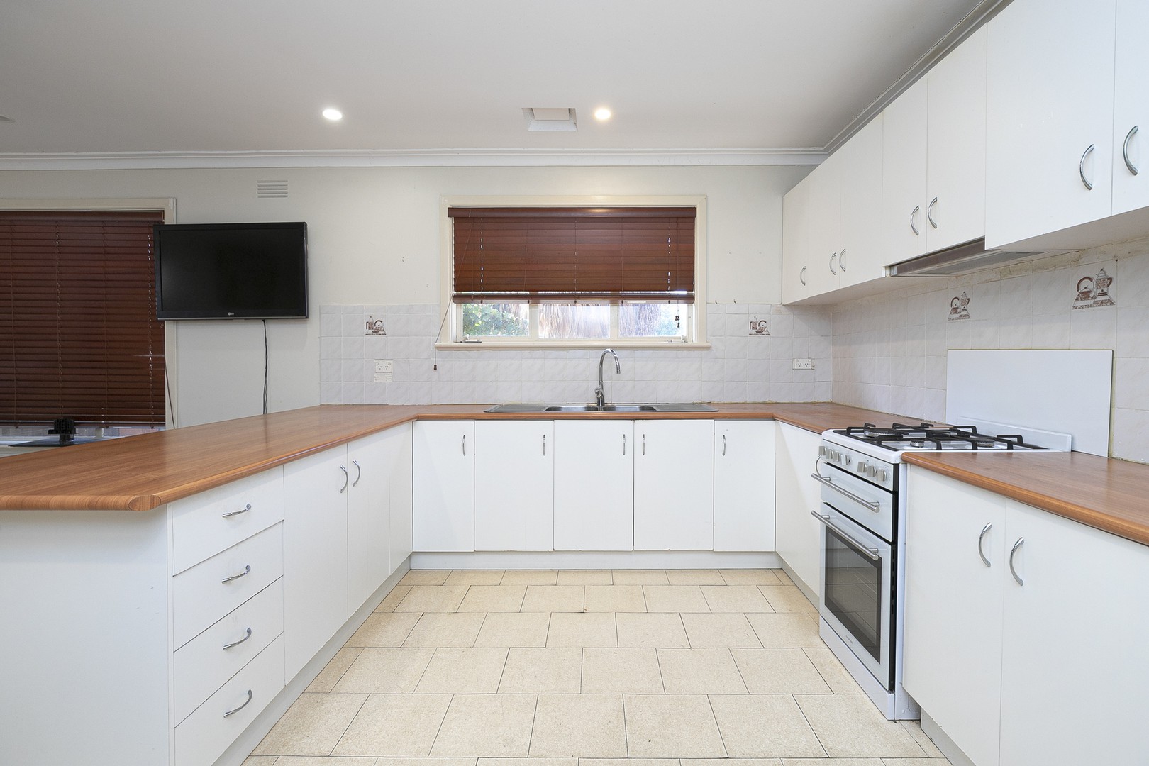 34 Huddersfield Road, Deer Park, VIC 3023, Deer Park - Thumbnail 5