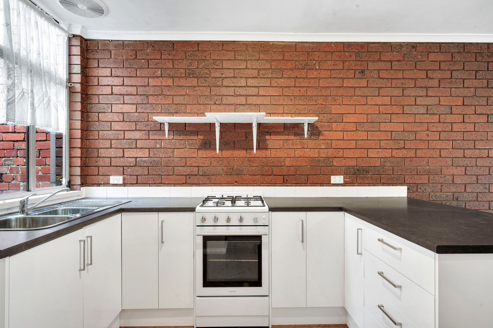 34 Hutcheson Street, Moonee Ponds, VIC 3039, Moonee Ponds - Thumbnail 5
