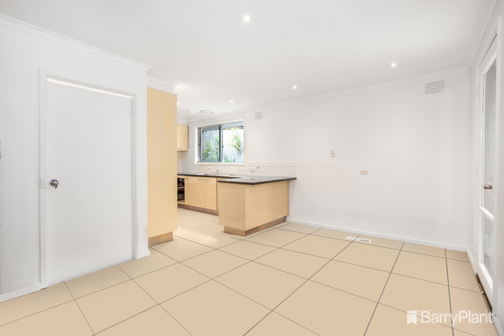 34 Illawarra Crescent, Dandenong North, VIC 3175, Dandenong North - Thumbnail 3
