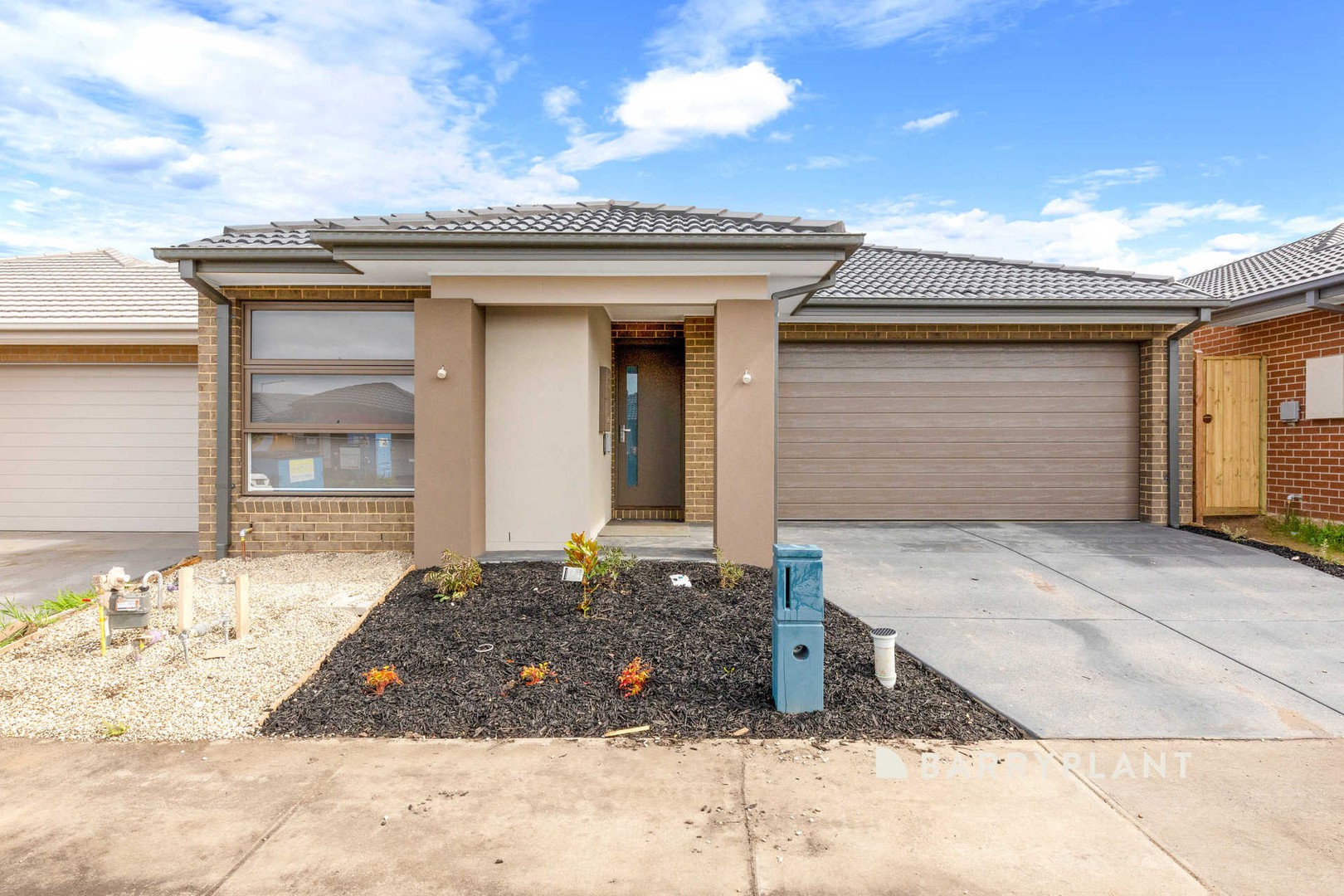 34 Ironstone Street, Cranbourne East, VIC 3977, Cranbourne East - Thumbnail 2