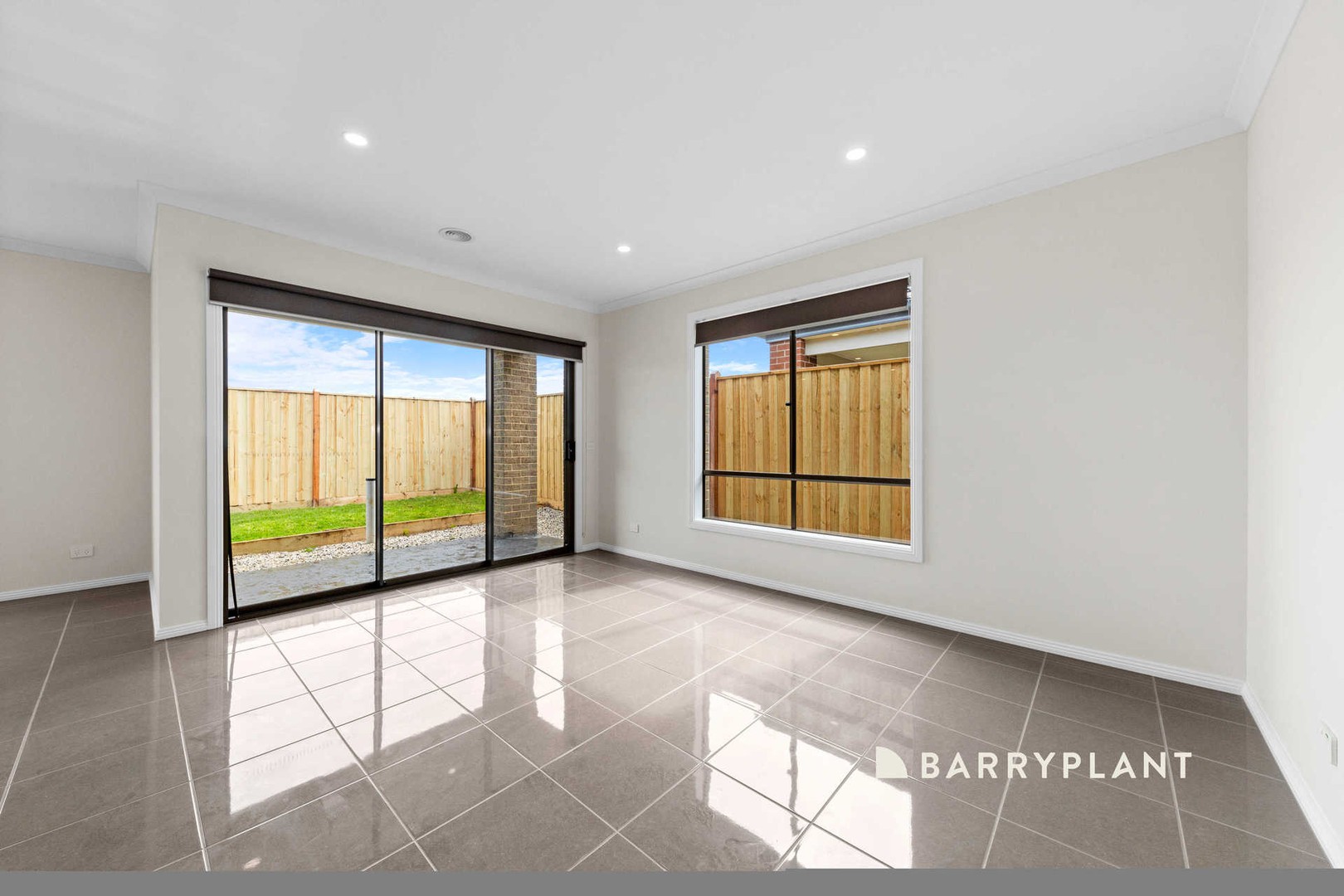 34 Ironstone Street, Cranbourne East, VIC 3977, Cranbourne East - Thumbnail 5