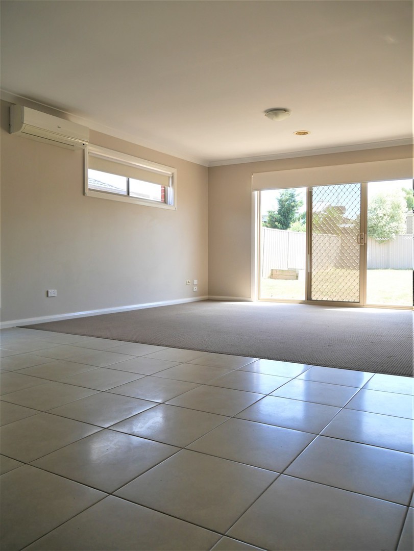 34 Lady Penrhyn Drive, Harkness, VIC 3337, Harkness - Thumbnail 7