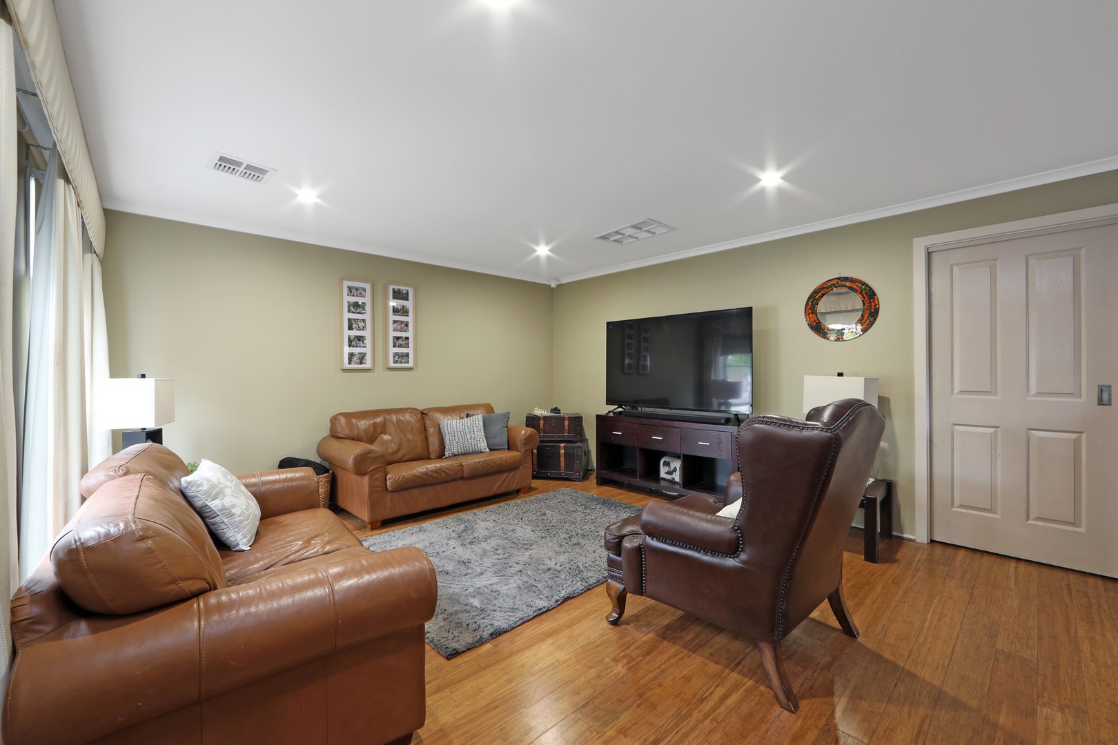 34 Landsborough Avenue, Rowville, VIC 3178 - Thumbnail 2 - 29/04/2025