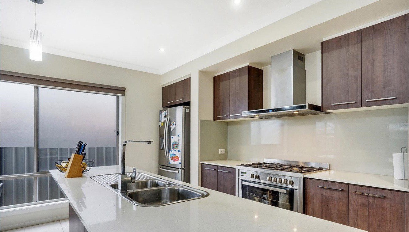 34 Lombard Street, Roxburgh Park, VIC 3064 - Thumbnail 1 - 06/06/2024